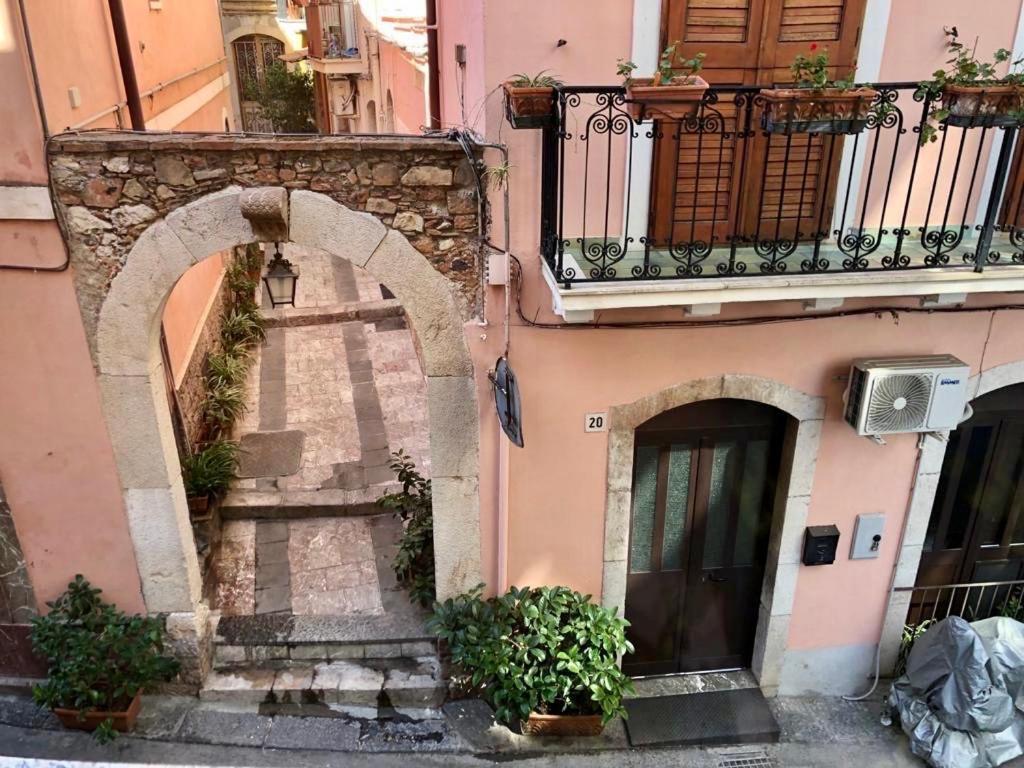 Casa Cariddi Boutique Apartment Taormina Zewnętrze zdjęcie